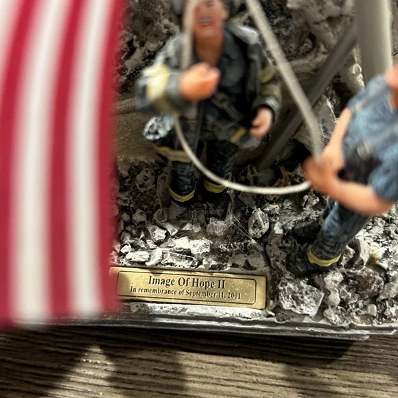 2002 VANMARK Sculpture “Image Of Hope” - Picture 6 of 9